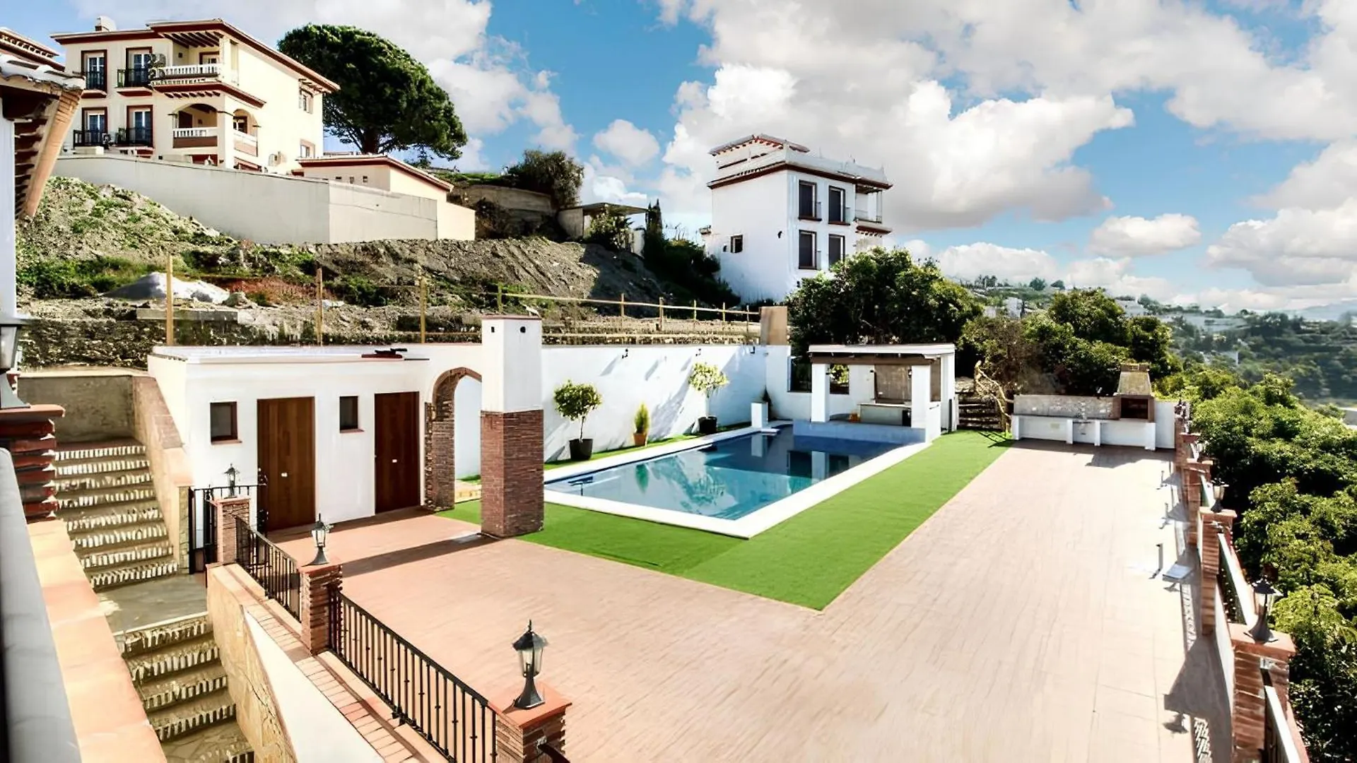 Comfortable House In Canillas De Albaida With Shared Pool
